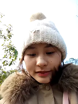 Snapshot of trieungoclnt chatting on January 30, 2025, 9:47 am trieungoclnt online show from January 30, 2025, 9:47 am