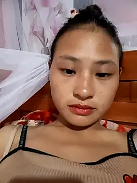 Snapshot of trieungoclnt chatting on October 6, 2025, 5:41 am trieungoclnt online show from October 6, 2025, 5:41 am