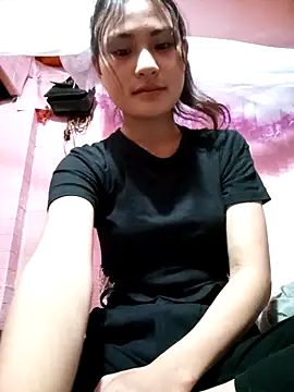 Snapshot of trieungoclnt chatting on October 28, 2025, 3:55 pm trieungoclnt online show from October 28, 2025, 3:55 pm