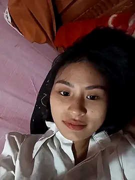 Snapshot of trieungoclnt chatting on November 13, 2025, 10:19 am trieungoclnt online show from November 13, 2025, 10:19 am