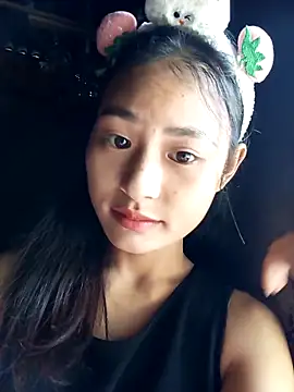 Snapshot of trieungoclnt chatting on November 7, 2025, 3:11 am trieungoclnt online show from November 7, 2025, 3:11 am