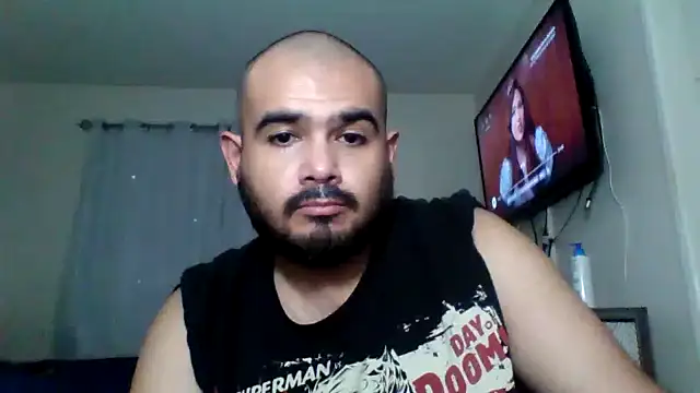Snapshot of JooveyRose chatting on December 17, 2024, 7:04 pm JooveyRose online show from December 17, 2024, 7:04 pm