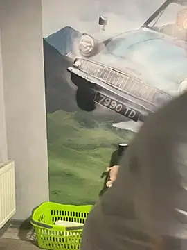 Snapshot of poussichienne chatting on March 12, 2025, 5:28 pm poussichienne online show from March 12, 2025, 5:28 pm