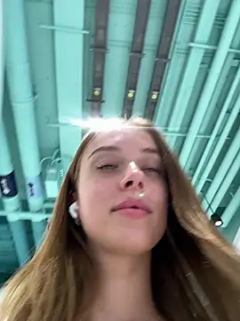 Snapshot of enjoy_my_beauty chatting on March 1, 2025, 4:47 am enjoy my beauty online show from March 1, 2025, 4:47 am