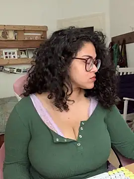 Curvydesifromgermany online show from June 15, 2026, 12:38 pm