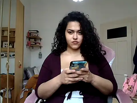 Curvydesifromgermany online show from February 26, 2026, 11:54 am