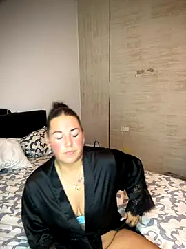 xlinastarrx online show from October 2, 2025, 6:55 pm