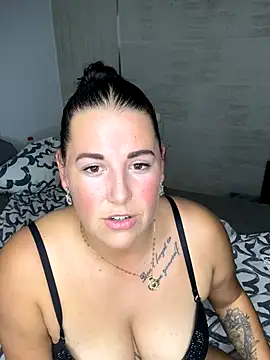 xlinastarrx online show from October 1, 2025, 7:51 pm