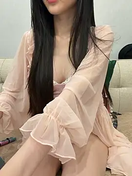 Almiraa68 online show from April 7, 2026, 5:26 pm