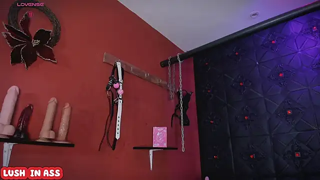 annavi  online show from April 18, 2026, 7:07 pm