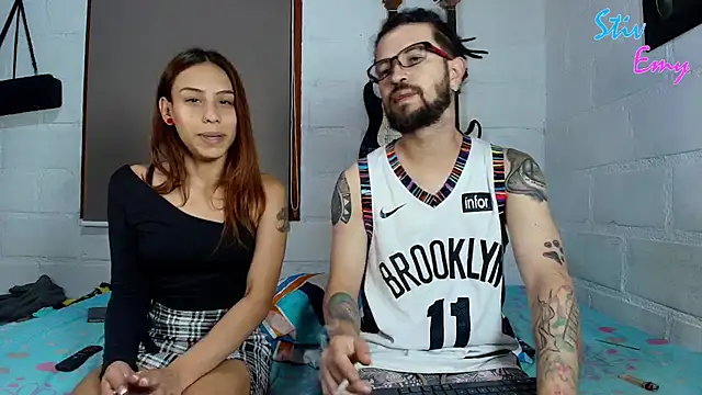 emiandstiv online show from March 17, 2025, 1:03 am