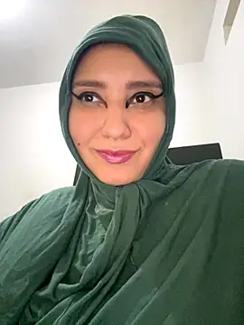 Snapshot of hannahayat chatting on October 22, 2025, 11:47 pm hannahayat online show from October 22, 2025, 11:47 pm