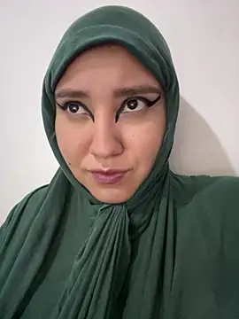 Snapshot of hannahayat chatting on December 18, 2025, 2:54 pm hannahayat online show from December 18, 2025, 2:54 pm