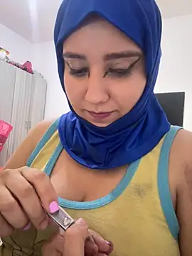 Snapshot of hannahayat chatting on June 8, 2026, 3:23 pm hannahayat online show from June 8, 2026, 3:23 pm