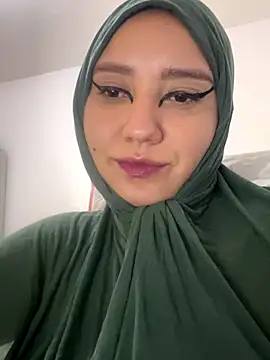 Snapshot of hannahayat chatting on November 28, 2025, 2:28 pm hannahayat online show from November 28, 2025, 2:28 pm