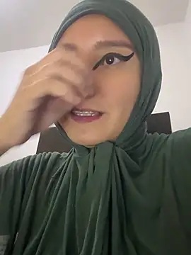 Snapshot of hannahayat chatting on November 23, 2025, 2:38 pm hannahayat online show from November 23, 2025, 2:38 pm