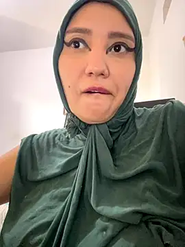 Snapshot of hannahayat chatting on September 30, 2025, 2:23 pm hannahayat online show from September 30, 2025, 2:23 pm