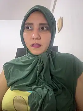 hannahayat online show from March 18, 2026, 3:42 am