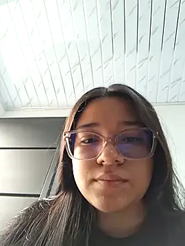 -VICKKY online show from February 13, 2026, 2:17 pm