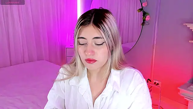 tiffany becker online show from April 17, 2026, 1:47 pm