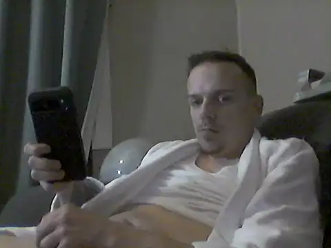 Snapshot of Rollinhard6969 chatting on February 15, 2025, 8:00 am Rollinhard6969 online show from February 15, 2025, 8:00 am