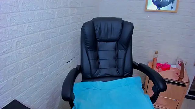 ImCrazzy online show from March 3, 2026, 2:57 pm