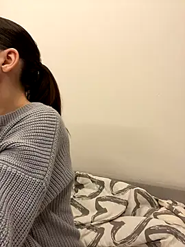 Snapshot of AnaWest chatting on November 28, 2025, 4:23 am AnaWest online show from November 28, 2025, 4:23 am