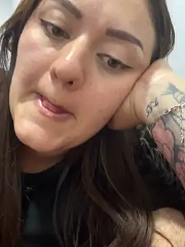 Sofiawilson  online show from December 20, 2025, 11:51 pm