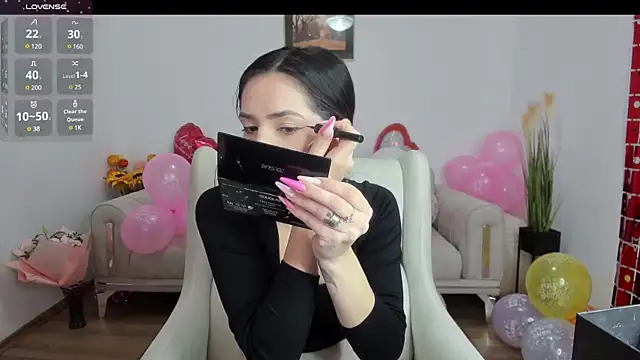 Snapshot of Emmapmg chatting on February 11, 2025, 9:31 am Emmapmg online show from February 11, 2025, 9:31 am