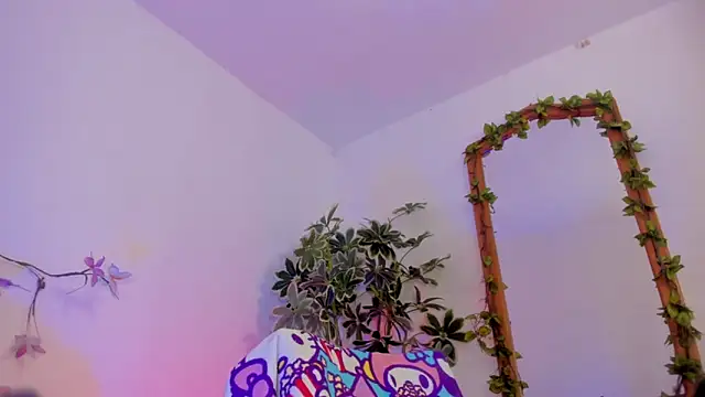 BonnieCute  online show from February 3, 2026, 2:53 am