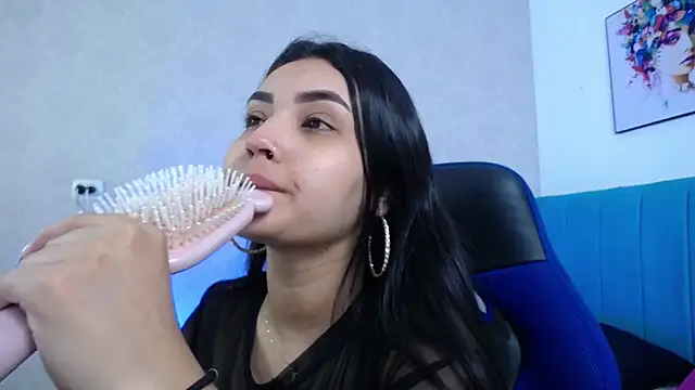 Snapshot of antonella_sweetlittle chatting on November 21, 2025, 12:15 pm antonella sweetlittle online show from November 21, 2025, 12:15 pm