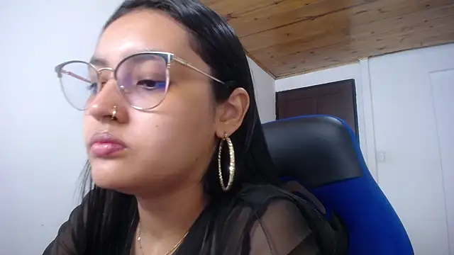 Snapshot of antonella_sweetlittle chatting on September 28, 2025, 12:23 pm antonella sweetlittle online show from September 28, 2025, 12:23 pm