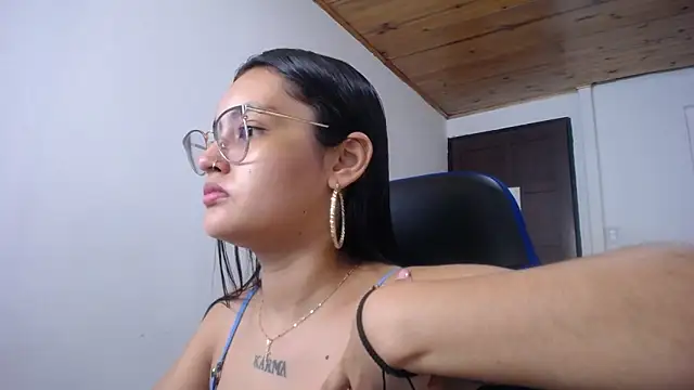 Snapshot of antonella_sweetlittle chatting on September 24, 2025, 12:22 pm antonella sweetlittle online show from September 24, 2025, 12:22 pm