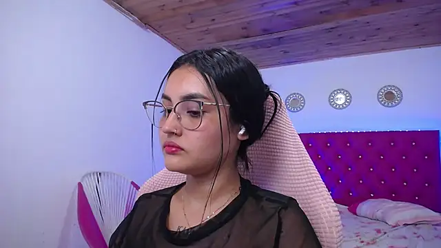 Snapshot of antonella_sweetlittle chatting on November 15, 2025, 12:36 am antonella sweetlittle online show from November 15, 2025, 12:36 am