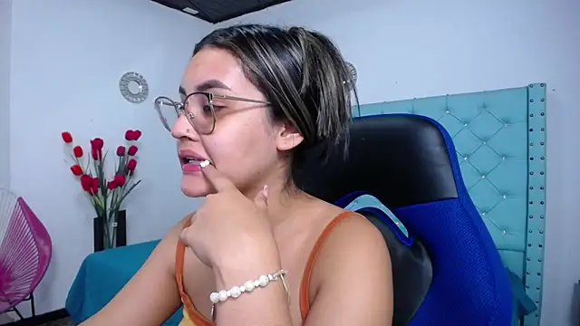 antonella sweetlittle online show from March 25, 2026, 12:26 pm