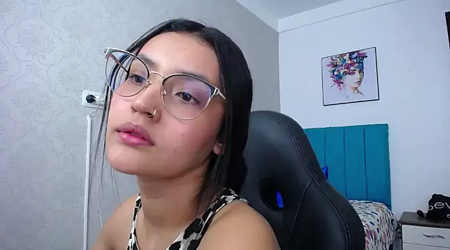 Snapshot of antonella_sweetlittle chatting on March 19, 2025, 3:29 pm antonella sweetlittle online show from March 19, 2025, 3:29 pm