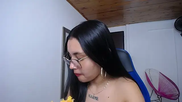 Snapshot of antonella_sweetlittle chatting on September 23, 2025, 12:34 pm antonella sweetlittle online show from September 23, 2025, 12:34 pm