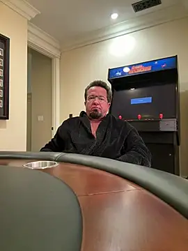 sluttydylan online show from February 8, 2026, 1:20 pm