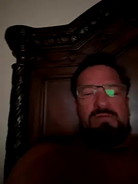 sluttydylan online show from October 29, 2025, 6:12 am