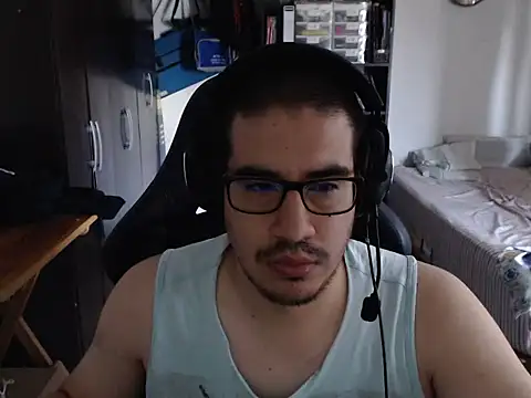 thealfawolf01 online show from February 5, 2026, 4:14 pm