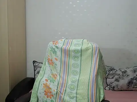 Snapshot of PrinceEagle chatting on December 5, 2025, 7:12 pm PrinceEagle online show from December 5, 2025, 7:12 pm