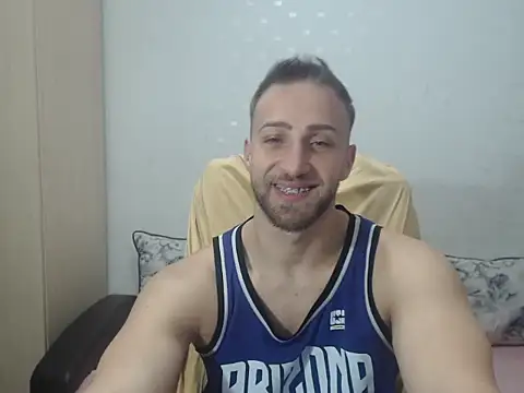 Snapshot of PrinceEagle chatting on December 15, 2025, 8:03 pm PrinceEagle online show from December 15, 2025, 8:03 pm