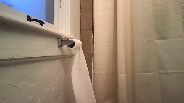 Snapshot of loveofbea chatting on September 11, 2025, 12:43 am loveofbea online show from September 11, 2025, 12:43 am