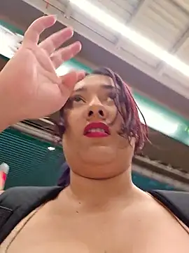 Snapshot of Blushing_Katy chatting on March 22, 2026, 12:03 am Blushing Katy online show from March 22, 2026, 12:03 am