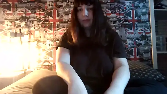 Snapshot of Lynylou chatting on September 16, 2025, 12:06 pm Lynylou online show from September 16, 2025, 12:06 pm