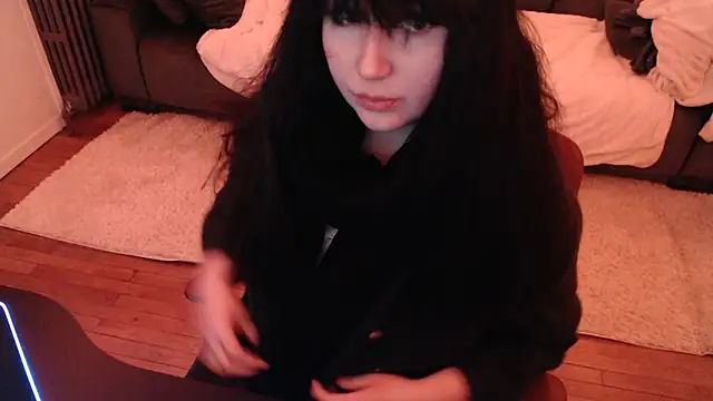 Snapshot of Lynylou chatting on January 26, 2025, 6:38 am Lynylou online show from January 26, 2025, 6:38 am