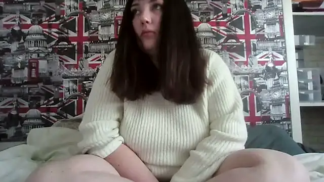 Snapshot of Lynylou chatting on October 15, 2025, 9:50 am Lynylou online show from October 15, 2025, 9:50 am