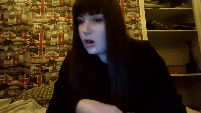 Snapshot of Lynylou chatting on November 29, 2025, 8:09 pm Lynylou online show from November 29, 2025, 8:09 pm