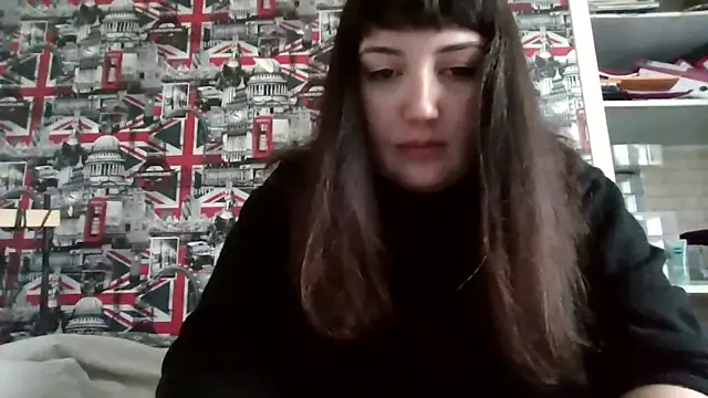 Snapshot of Lynylou chatting on October 8, 2025, 1:56 pm Lynylou online show from October 8, 2025, 1:56 pm