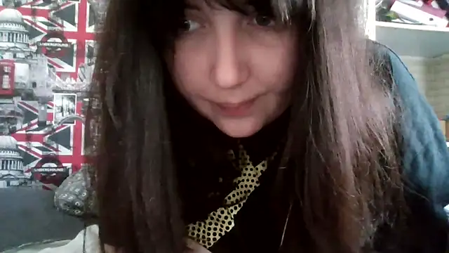 Snapshot of Lynylou chatting on September 28, 2025, 12:23 pm Lynylou online show from September 28, 2025, 12:23 pm